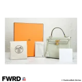 HERMES Kelly 25 Togo Vert Fizz, Like New